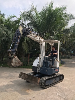 ขายKOMATSU PC28 uu (pc30)(ลายหัวแย๊ก)คอนโทลดี ปั้มแรง แน่นๆ สวยเดิมจากญี่ปุ่น100\% ทำงานสมบูรณ์ทุกระบบ รับรองไม่ผิดหวัง 185,000 เท่านั้น!!