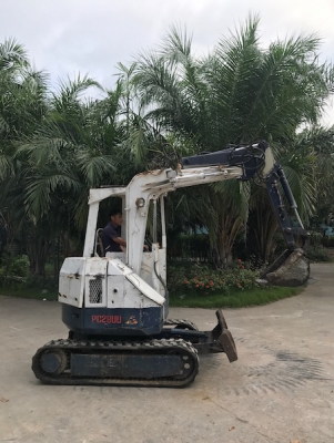 ขายKOMATSU PC28 uu (pc30)(ลายหัวแย๊ก)คอนโทลดี ปั้มแรง แน่นๆ สวยเดิมจากญี่ปุ่น100\% ทำงานสมบูรณ์ทุกระบบ รับรองไม่ผิดหวัง 185,000 เท่านั้น!!