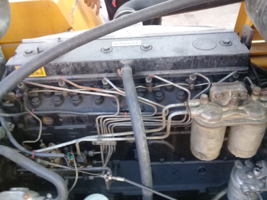 ขายรถยกตู้ป่าว