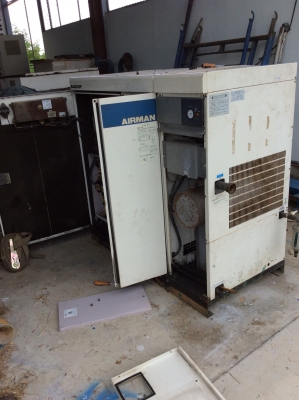 ขายเครื่องปั้มลมมือสอง 30 แรงม้ามีAir Dryer ในตัว มือสองญี่ปุ่น