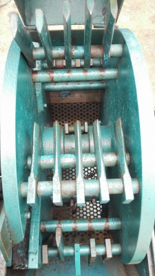 เครื่องชิพไม้ บดสับย่อย ของใหม่ 100\% ขนาด 15 HP เครื่องชิพไม้ บดสับย่อย ของใหม่ 100\% ขนาด 15 HP