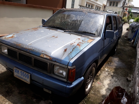 Big M แวน ดีเซลTD25 รถจอดไว้นาน