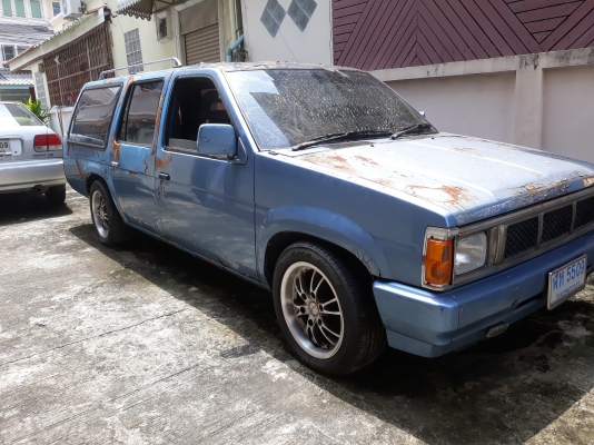 Big M แวน ดีเซลTD25 รถจอดไว้นาน