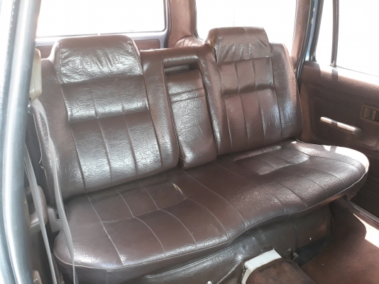 Big M แวน ดีเซลTD25 รถจอดไว้นาน