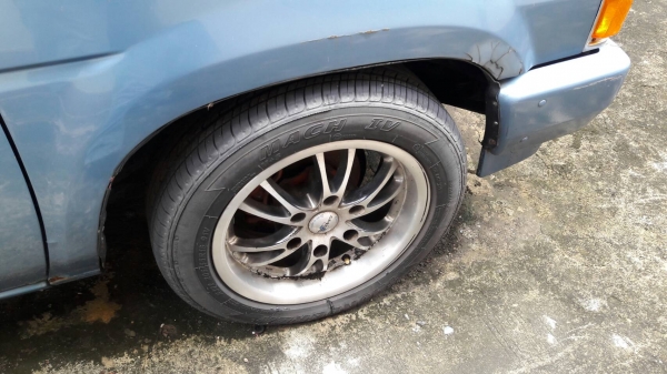 Big M แวน ดีเซลTD25 รถจอดไว้นาน