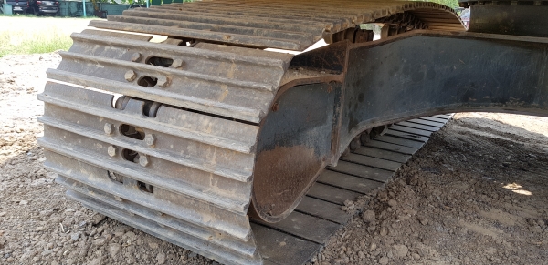 ขายรถแบ็คโฮ KOMATSU PC200-7 ใช้งาน 7 พันชั่วโมง รถสวย สภาพดี  สภาพนางฟ้า