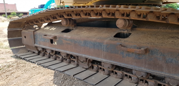 ขายรถแบ็คโฮ KOMATSU PC200-7 ใช้งาน 7 พันชั่วโมง รถสวย สภาพดี  สภาพนางฟ้า