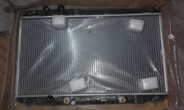 หม้อน้ำ Honda civic1.8 auto