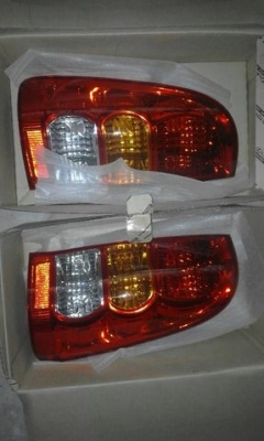 ไฟท้าย Toyota vigo