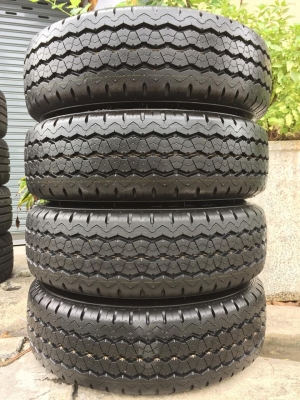 ขายยางป้ายแดง BRIDGESTONE R623 215-70-15 ปี18 ชุดละ 9,500 บาท