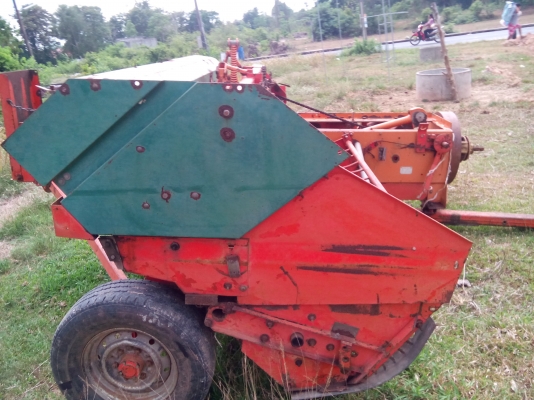 ขายเครื่องอัดฟาง KMT3690. พร้อมใช้