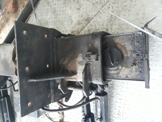 ขายลิฟท์ท้าย ยกได้ 2 ตัน 4กระบอก ราคา 48,000 บาท ขายลิฟท์ท้าย ยกได้ 2 ตัน 4กระบอก ราคา 48,000 บาท