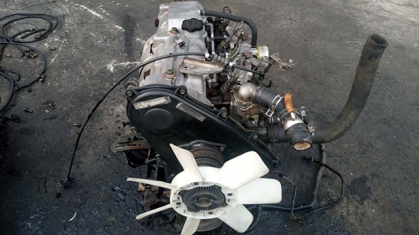 ขายเครื่องยนต์ดีเซลโตโยต้า 2L