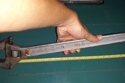 ขายประแจเลื่อนขนาด18"ADJUSTABLE WREHCHงานเก่าเก็บ ขายประแจเลื่อนขนาด18"ADJUSTABLE WREHCHงานเก่าเก็บ