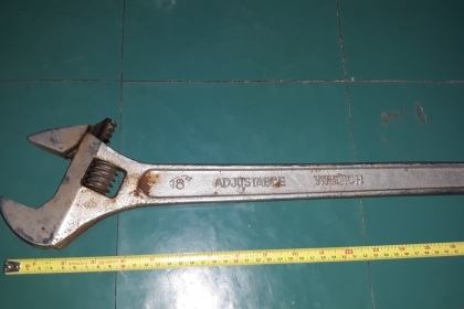 ขายประแจเลื่อนขนาด18"ADJUSTABLE WREHCHงานเก่าเก็บ ขายประแจเลื่อนขนาด18"ADJUSTABLE WREHCHงานเก่าเก็บ