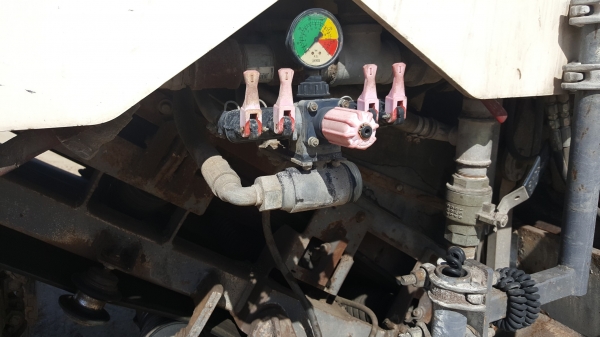 รถกัดถนน Wirtgen W2200 รถกัดถนน Wirtgen W2200