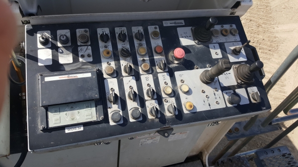 รถกัดถนน Wirtgen W2200 รถกัดถนน Wirtgen W2200