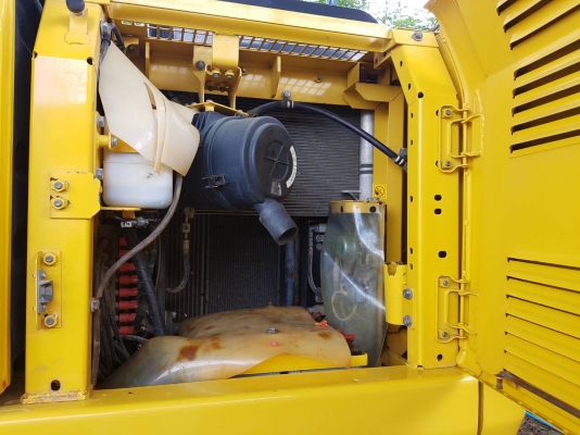 ขายรถแบคโฮ KOMATSU PC130-8 ใช้งาน 6 พันชั่วโมง สภาพนางงามจักรวาล ขายรถแบคโฮ KOMATSU PC130-8 ใช้งาน 6 พันชั่วโมง สภาพนางงามจักรวาล