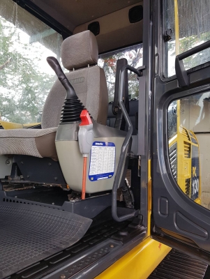 ขายรถแบคโฮ KOMATSU PC130-8 ใช้งาน 6 พันชั่วโมง สภาพนางงามจักรวาล ขายรถแบคโฮ KOMATSU PC130-8 ใช้งาน 6 พันชั่วโมง สภาพนางงามจักรวาล