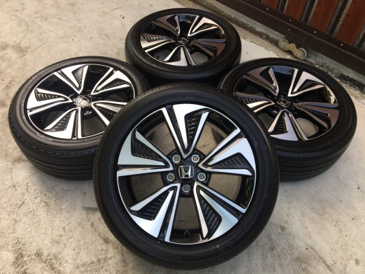 ล้อแม็กป้ายแดง Honda Civic FK ขอบ 17 พร้อมยางป้ายแดง 215-50-17 ปี 18 Yokohama ใหม่ๆ กริ๊ปทุกวง