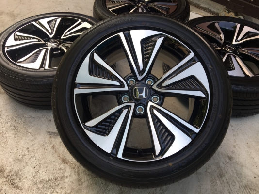 ล้อแม็กป้ายแดง Honda Civic FK ขอบ 17 พร้อมยางป้ายแดง 215-50-17 ปี 18 Yokohama ใหม่ๆ กริ๊ปทุกวง