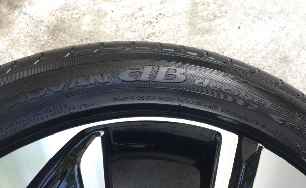 ล้อแม็กป้ายแดง Honda Civic FK ขอบ 17 พร้อมยางป้ายแดง 215-50-17 ปี 18 Yokohama ใหม่ๆ กริ๊ปทุกวง