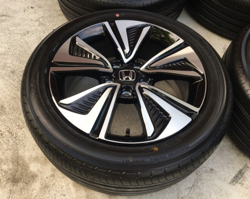 ล้อแม็กป้ายแดง Honda Civic FK ขอบ 17 พร้อมยางป้ายแดง 215-50-17 ปี 18 Yokohama ใหม่ๆ กริ๊ปทุกวง