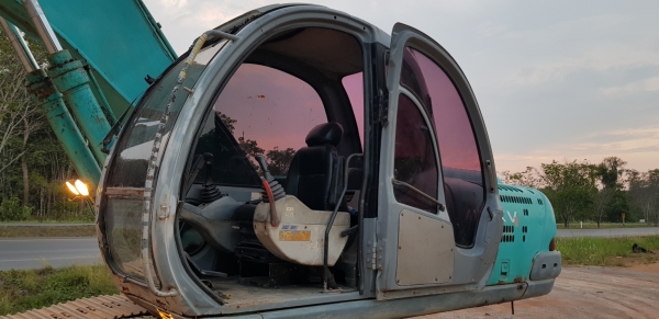 ขายรถแบคโฮ KOBELCO SK200 MarkV Super บูมยาว 16 เมตร สภาพดี พร้อมใช้งาน