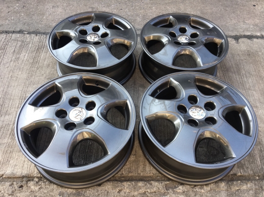 ล้อแม็ก Toyota Vigo Champ สีเทาดำ ขอบ 16