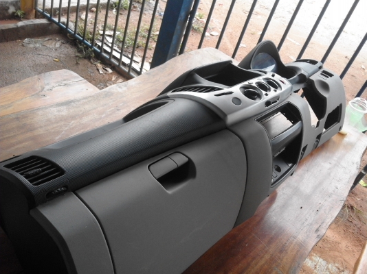 ชุดคอนโซนหน้า Mitsubishi Triton