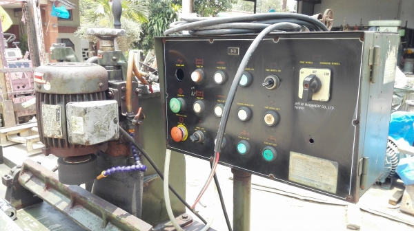 เครื่องลับใบมีด JEFFER TAIWAN คอนโทรลไฟฟ้าทั้งหมด เครื่องลับใบมีด JEFFER TAIWAN คอนโทรลไฟฟ้าทั้งหมด