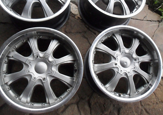 แม็กกระบะ-รถตู้  ขอบ17 งานนอกแท้ 6รู139 (4วง 4,400)