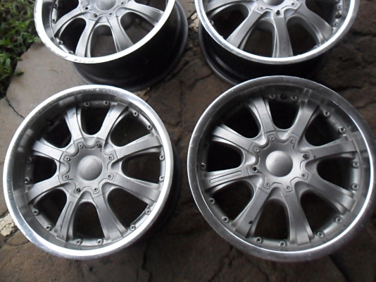 แม็กกระบะ-รถตู้  ขอบ17 งานนอกแท้ 6รู139 (4วง 4,400)