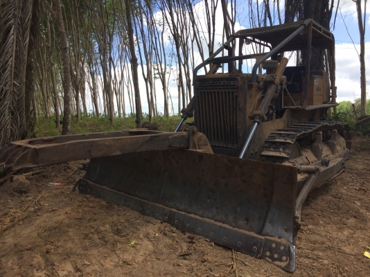 ขายรถแทรคเตอร์ KOMATSU D50A-15 ห้องเลี้ยวแห้ง พร้อมเขาล้มไม้ ราคา 350000