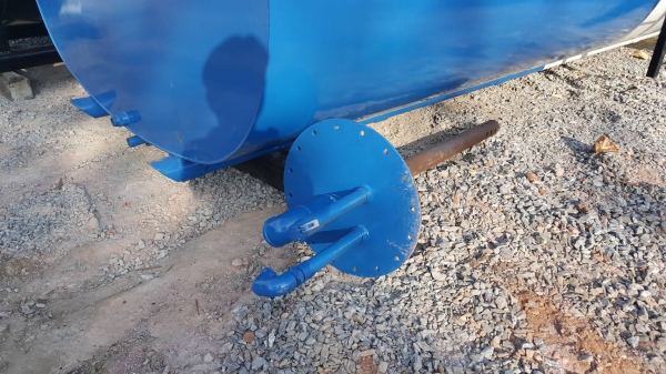 ขายด่วน ถังน้ำมันขนาด 16000 ลิตรพร้อมหัวจ่ายพร้อมใช้งาน ขายด่วน ถังน้ำมันขนาด 16000 ลิตรพร้อมหัวจ่ายพร้อมใช้งาน