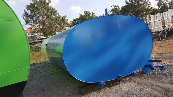 ขายด่วน ถังน้ำมันขนาด 16000 ลิตรพร้อมหัวจ่ายพร้อมใช้งาน ขายด่วน ถังน้ำมันขนาด 16000 ลิตรพร้อมหัวจ่ายพร้อมใช้งาน