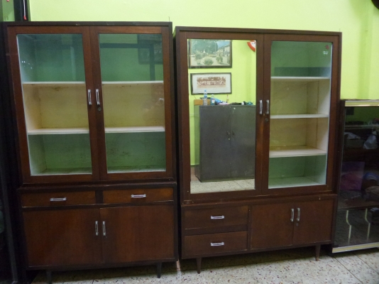 ตู้ไม้สักเก่า  สภาพสวย