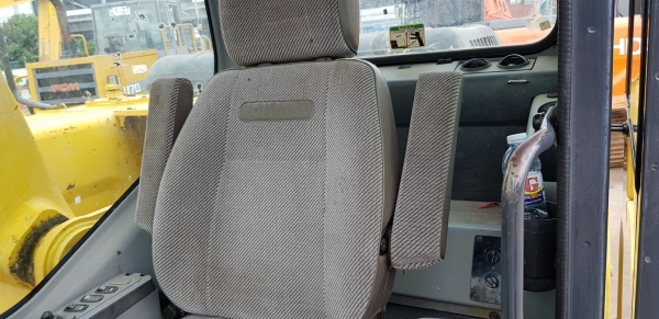 ขายรถแบ็คโฮ KOMATSU PC200-7 ใช้งาน 9 พันชั่วโมง รถสวย สภาพดี พร้อมใช้งาน