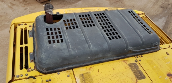 ขายรถแบ็คโฮ KOMATSU PC200-7 ใช้งาน 9 พันชั่วโมง รถสวย สภาพดี พร้อมใช้งาน