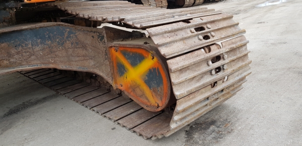 ขายรถแบ็คโฮ KOMATSU PC200-7 ใช้งาน 9 พันชั่วโมง รถสวย สภาพดี พร้อมใช้งาน