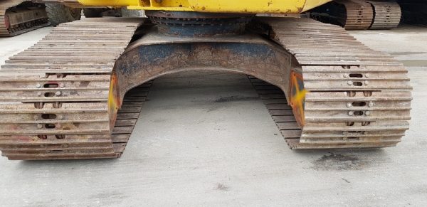 ขายรถแบ็คโฮ KOMATSU PC200-7 ใช้งาน 9 พันชั่วโมง รถสวย สภาพดี พร้อมใช้งาน