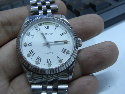 ขายนาฬิกา พร้อมใช้ 2 เรือน ครับ ขายนาฬิกา พร้อมใช้ 2 เรือน ครับ