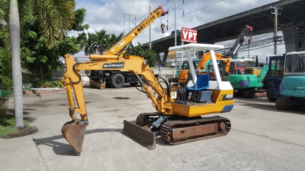 รถขุด PC20-3