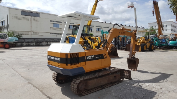 รถขุด PC20-3