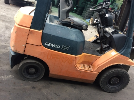 อาร์ ซี เอช โฟรคลิฟท์ โตโยต้า รุ่น 7 เบนซิน 1.5 ตัน