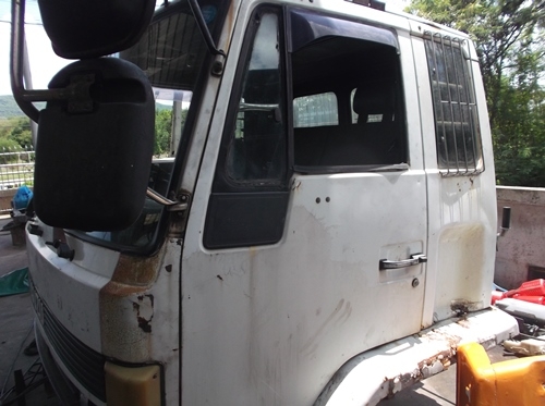 ขายหัวร๊อคกี้ 10ล้อ  หัวนอก อุปกรณ์ครบ มีผุบ้างเล็กน้อย เดิมๆบางๆ ภายในสวย