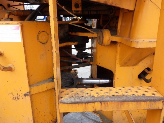 ขายรถตัก KOMATSU 515 สมบูรณ์พร้อมใช้ครับ FROM JAPAN ติดต่อ 063-9316985 ID LINE : 0639316985