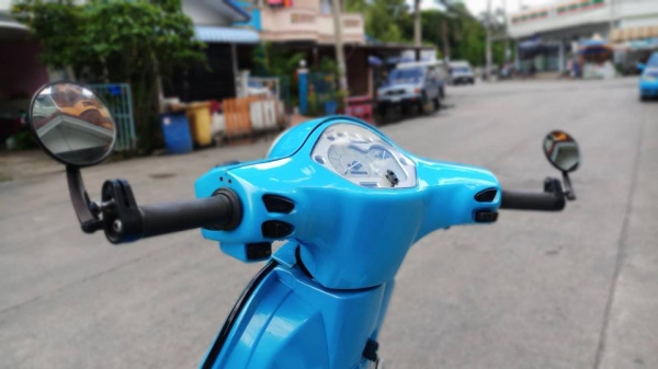ขาย New Vespa LX150 ครับ สวยๆครับ เครื่องดีครับ ขี่กลับสบายๆครับ ของแต่งมีเยอะอยู่ครับ ต้องมาดู มาลองขี่ครับ โช้คหน้าหลัง กระจก ปั้มหน้า ไฟท้าย เหล็กจับหลัง บังโคลนหน้า รถสวยมากครับ ราคา 39,900 บาท