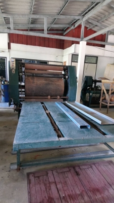 เครื่องทำกล่องกระดาษ4เครื่องครบชุด แสนห้า ตั้งโรงงานได้เลย