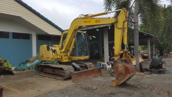 ขายPC60-7 รถญี่ปุ่นสภาพสวยๆราคาถูกใบแทรค60